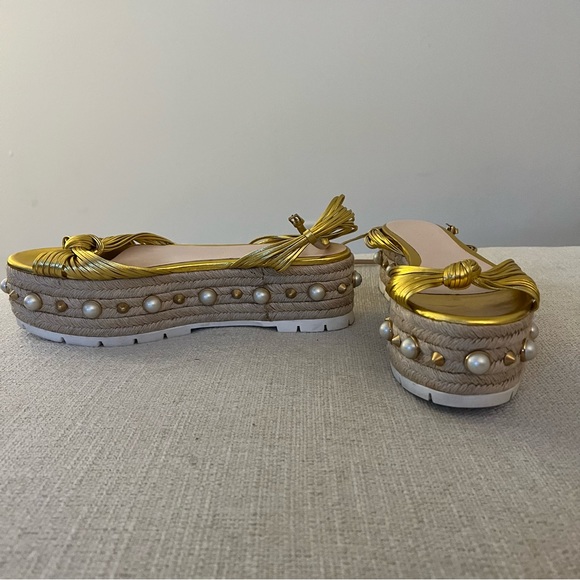 GUCCI - LIMITED EDITION Gold Faux Pearl Accents Espadrille - Picture 9 of 10